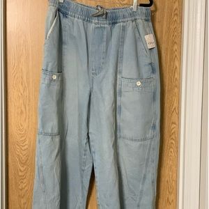 We The Free Baggy Jeans NWT